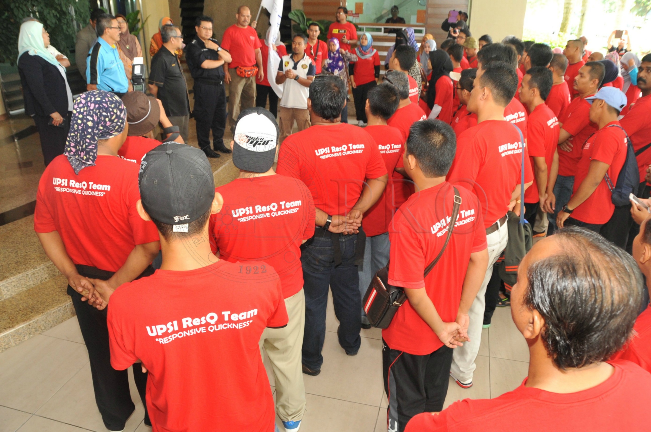 PRO 15 1 RESQ HAS 4233